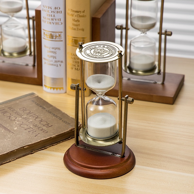 dong ho cat co dien de ban