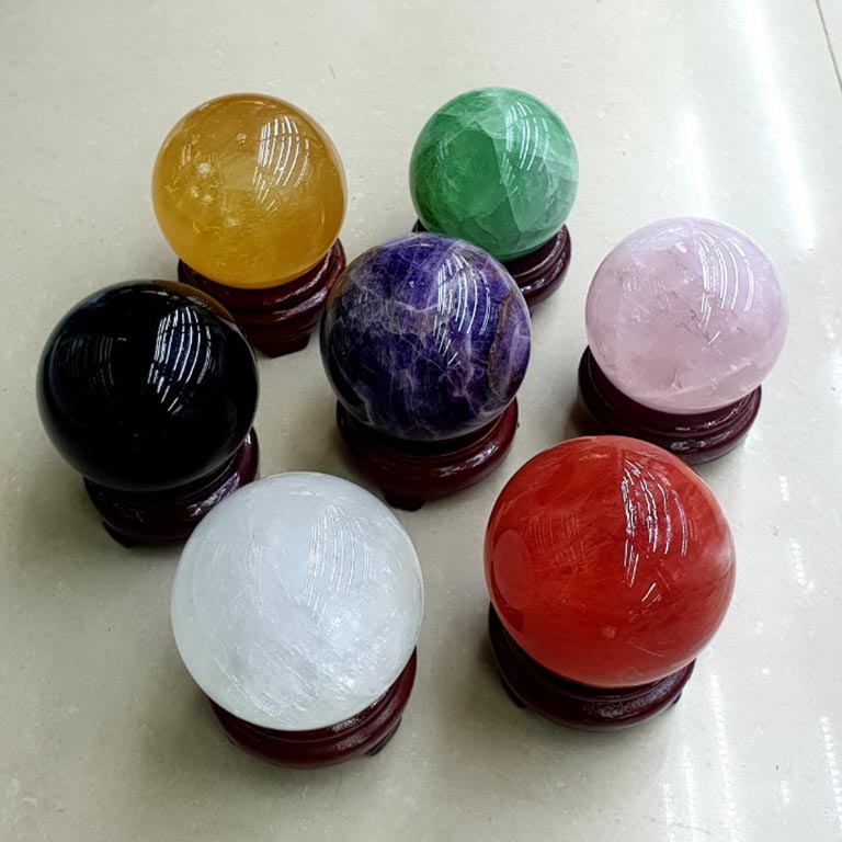 Mệnh Thủy nên để gì trong xe ô tô