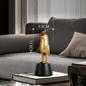 Chim cánh cụt dễ thương để bàn