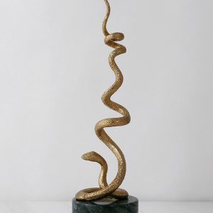 Tượng con rắn cung hoàng đạo