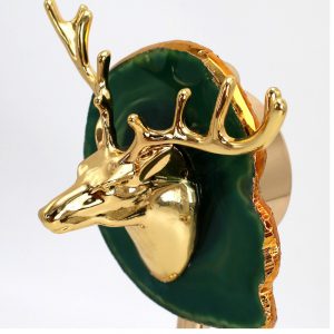 Đầu hươu trang trí phòng khách