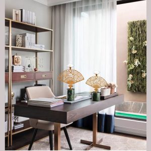 Quạt hoa văn phong cách cổ điển