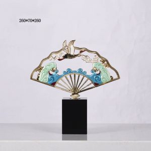 Quạt họa tiết chim hạc đẹp mắt