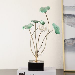 Hoa sen bằng gốm