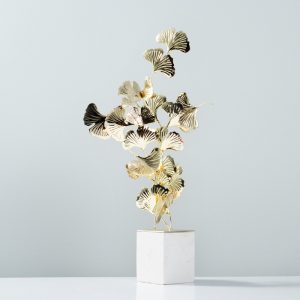 Lá bạch quả mạ vàng