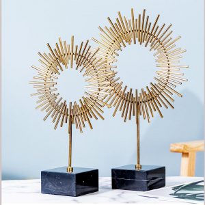 Mẫu decor đơn giản trang trí tủ kệ