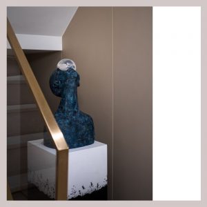 Tượng nghệ thuật trang trí phòng khách