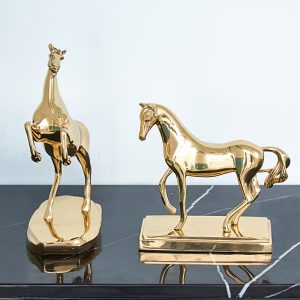 Ngựa hí bằng đồng