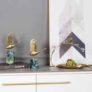 Tượng con ngỗng bằng đồng