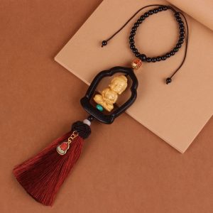 Khánh bàn thờ phật không thể thiếu khi đi đường mang lại bình an