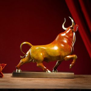 Tượng bò tót nghệ thuật được ưa chuộng