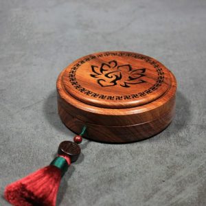 Hộp nước hoa oto phong cách vintage