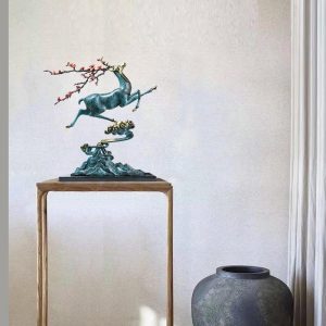 Tượng hươu anh đào cưỡi mây đẹp