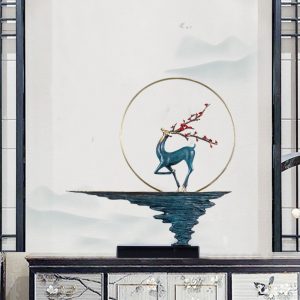 Hươu trên núi mang lại tài lộc