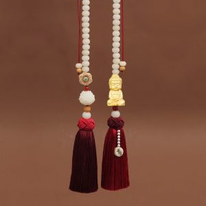 Khánh treo xe hơi xinh xắn không thể thiếu khi đi đường