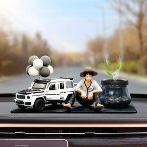 Bộ mô hình Luffy và siêu xe để taplo xinh xắn