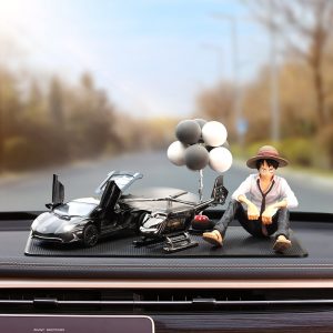 Bộ mô hình Luffy và siêu xe để taplo xinh xắn