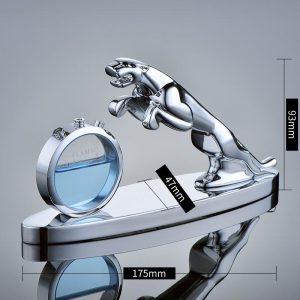 Tượng con báo để taplo oto sang trọng