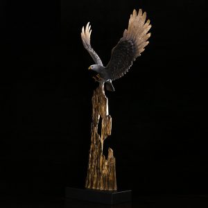 Tượng đại bàng cao cấp chất liệu bền bỉ