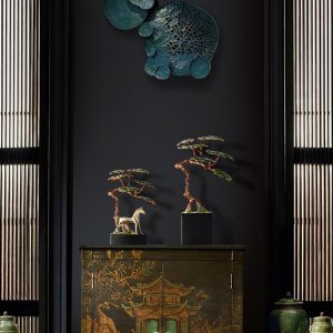 Cây tùng bằng đồng để bàn trang trí