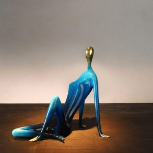 Giá để rượu vang hình cô gái bằng đồng đẹp