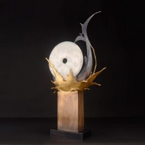 Tượng cá chép ôm đồng điếu thu hút tài lộc