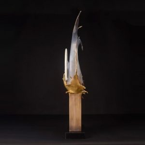 Tượng cá chép ôm đồng điếu thu hút tài lộc