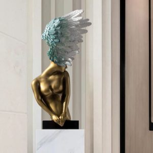 Tượng nữ thần ngoảnh mặt