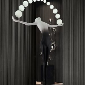 Tượng nghệ thuật giữ đèn trang trí phòng khách CD994